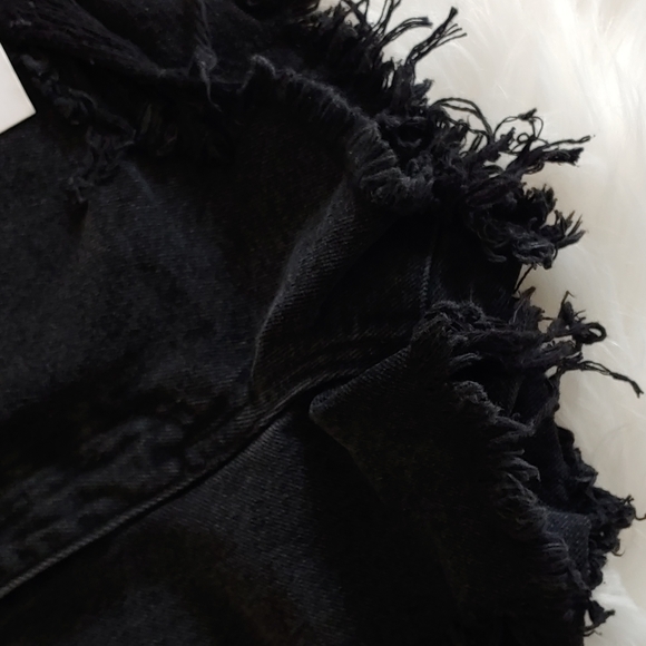 Forever 21 denim shorts - Picture 6 of 13